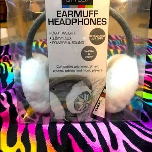 Earmuff Headphones